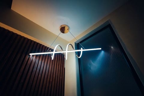 Superior Room | Egyptian cotton sheets, premium bedding, memory foam beds, minibar