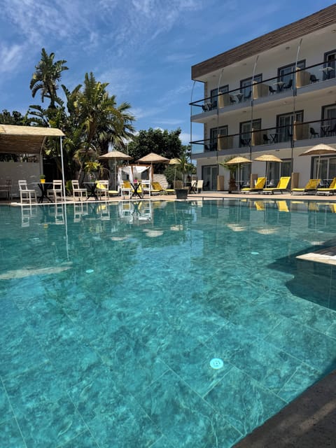 Seasonal outdoor pool