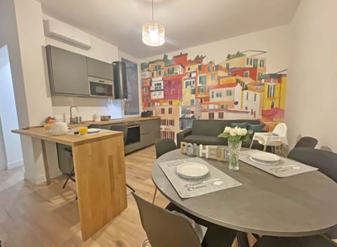 Family Apartment | Private kitchen | Highchair