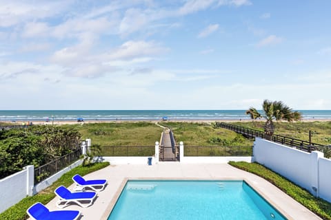 Welcome to 4812 Gulf Blvd!