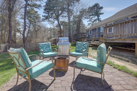 West Dennis Vacation Rental | 3BR | 3BA | 3 Steps to Enter | 1,200 Sq Ft