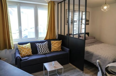 Superior Studio Suite, 1 Double Bed with Sofa bed, Non Smoking, Kitchen | Living area | 32-inch Smart TV with digital channels, Netflix, streaming services