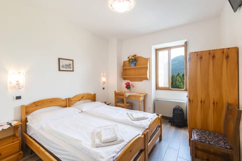 Standard Double Room | Down comforters, desk, free WiFi, bed sheets