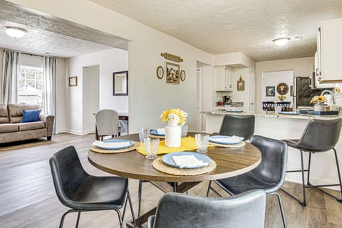 House (4 Bedrooms) | Interior