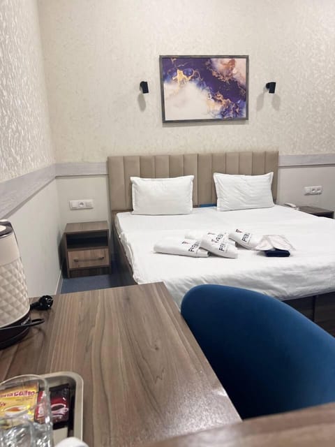 Comfort Double or Twin Room | WiFi (free)