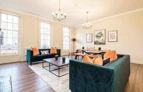 House, Multiple Bedrooms | Living area