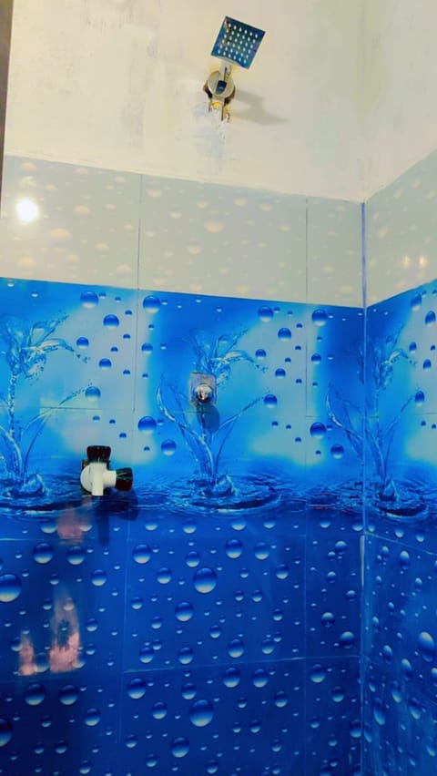 Deluxe Double Room, Balcony | Bathroom