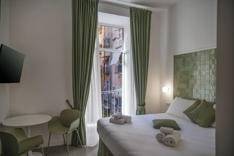 Superior Townhome, Balcony | 1 bedroom, desk, laptop workspace, blackout drapes