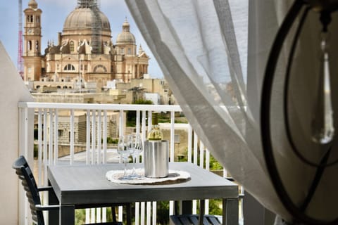 Luxury Apartment, City View | Terrace/patio