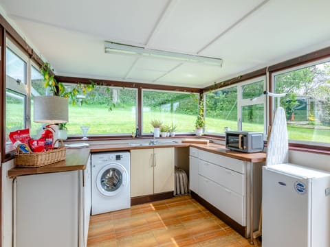 Utility room | Osmore Orchard, Membury