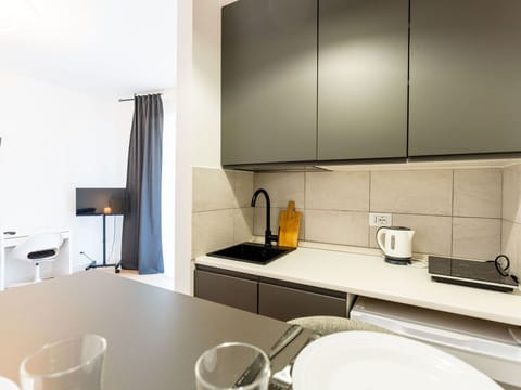 Residential Area, Shrub, Roof, Home, Cottage, Driveway, Estate, Siding, Landscaping, Yard