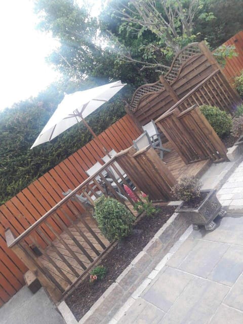 House | Terrace/patio