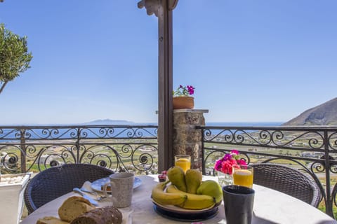 House, 2 Bedrooms (Captain Revelis) | Aerial view