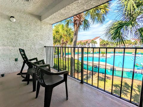 Overlook Villas LARGEST pool