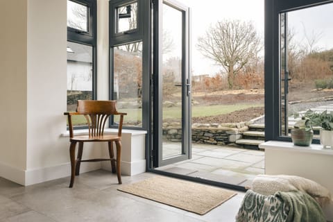 House | 5 bedrooms, Internet