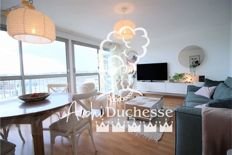 Magnifique appartement 5 couronnes avec vue à Rouen