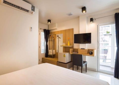 Standard Room, Balcony | In-room safe, desk, free WiFi, bed sheets