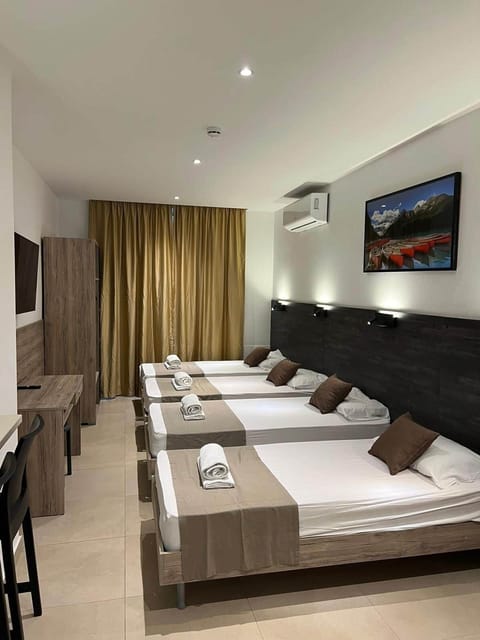 Bed for 4 persons