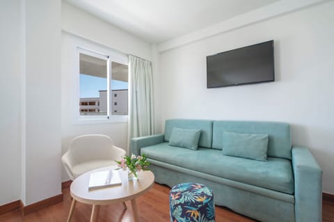 Down comforters, individually decorated, individually furnished, desk