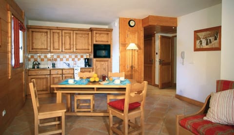 You will love to stay in our charming duplex mountain apartment.