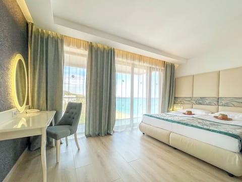 Junior Suite, Side Sea View (Free Beach Access, Safe, Minibar) | View from room
