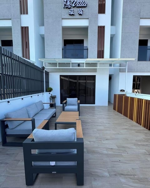 Exclusive Quadruple Room, 2 Queen Beds, Pets Allowed, Park View | Terrace/patio