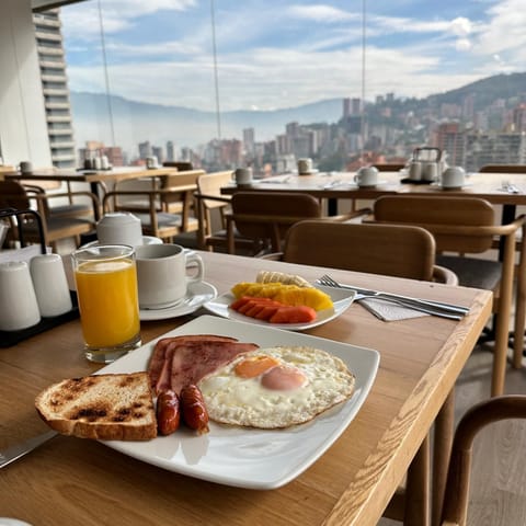 Daily full breakfast for a fee
