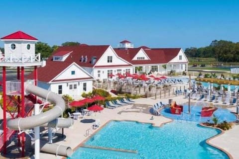 Luxurty 3BR Twinhouse at Coastal Club Resort-Style Community Sleeps 8