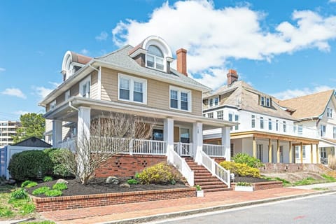 Friday's Beach House; four homes to sand and boardwalk