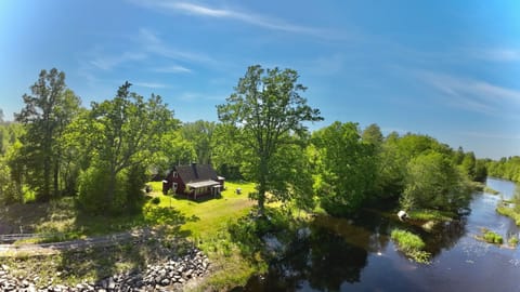 12db6720-224b-4b5b-bcda-3964baebbe07