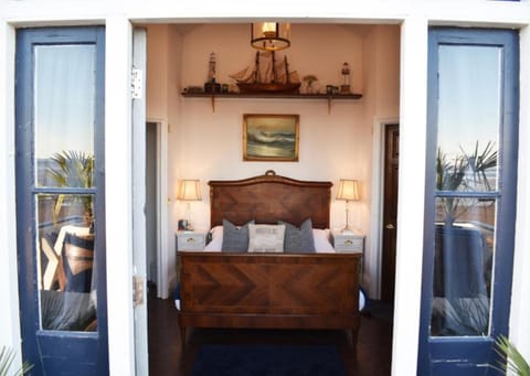 Loft, 1 Bedroom, Smoking, Patio | 1 bedroom