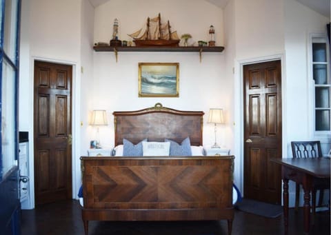 Loft, 1 Bedroom, Smoking, Patio | 1 bedroom