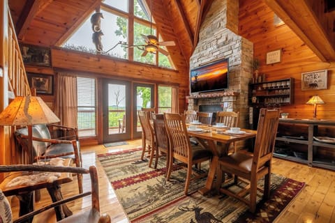 Psalm 2705's cozy living area