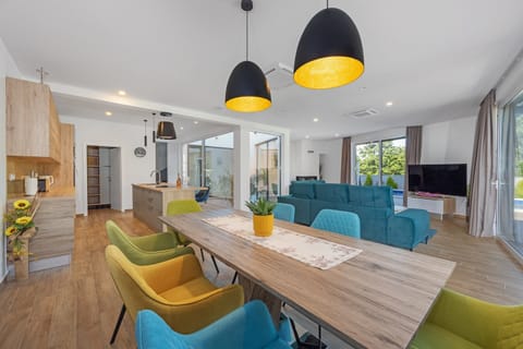 Villa | Private kitchen | Highchair