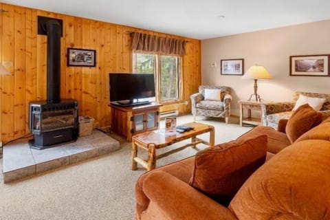 Enjoy the open concept living room and dining area with extra seating for having a meal with your group or family