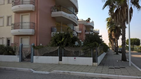 Apartment, 2 Bedrooms, Smoking, Balcony | Exterior