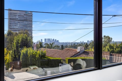 Deluxe House, City View | City view