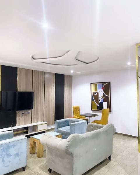Family Apartment, Balcony, City View | Living area