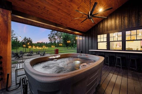 We've provided everything to make your outdoor living experience top notch!  Enjoy the extra outdoor counter space to feed your crew!