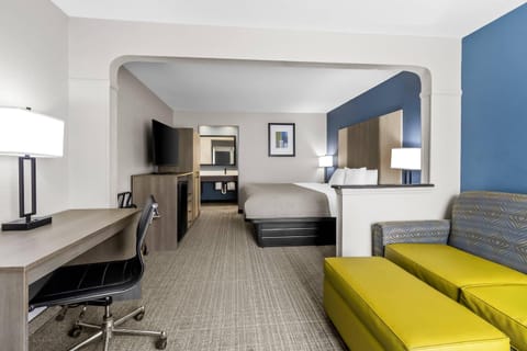 Suite, 1 King Bed with Sofa bed, Non Smoking | Premium bedding, desk, iron/ironing board, free cribs/infant beds