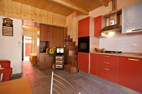 Comfort Apartment, 2 Bedrooms, Kitchen, Beach View | Living area | 18-inch flat-screen TV with digital channels, LCD TV