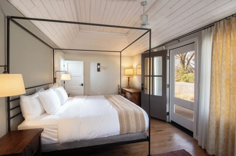 Premium bedding, pillowtop beds, in-room safe, individually decorated