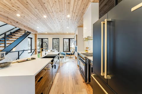 Spacious kitchen | Upper Level