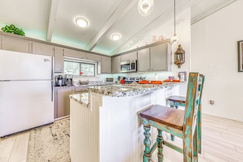 Kitchen | 2nd Floor | Cooking Basics | Keurig Coffee Maker