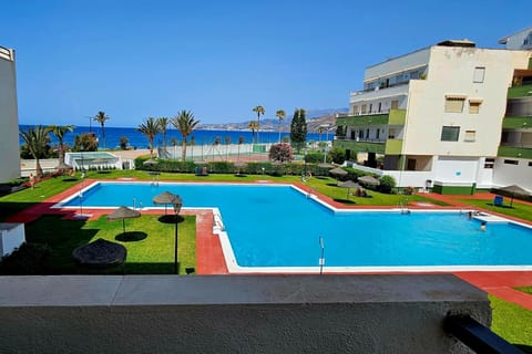 Holiday Home Swimming Pool