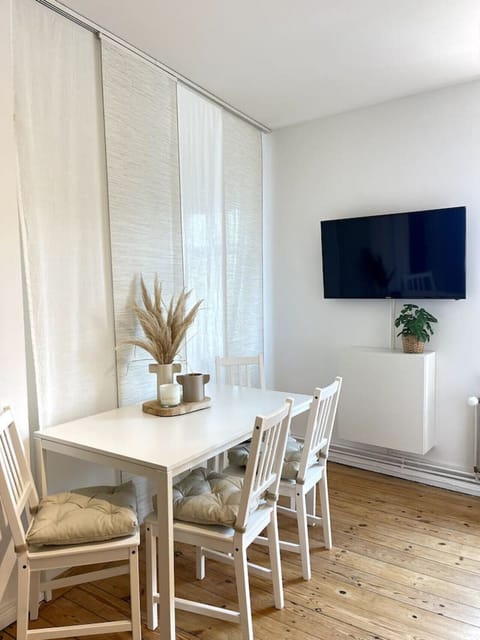 Apartment, 2 Bedrooms (262761) | 2 bedrooms, desk, laptop workspace, free WiFi