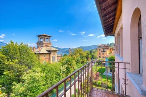 Family Apartment, 1 Bedroom, Balcony, Mountainside (Lorenza Rooftop Lake View Stresa) | Property grounds