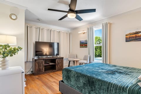 Room, 1 Queen Bed (Ella's Place) | Individually decorated, individually furnished, free WiFi, bed sheets