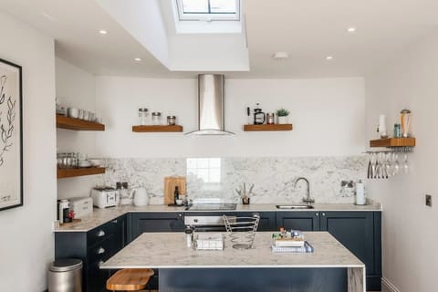 C Kitchen 7295