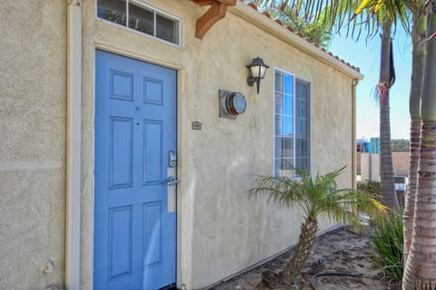 Salty Studio, Unit 603, is a charming downstairs studio condo, ideal for a relaxing seaside getaway.